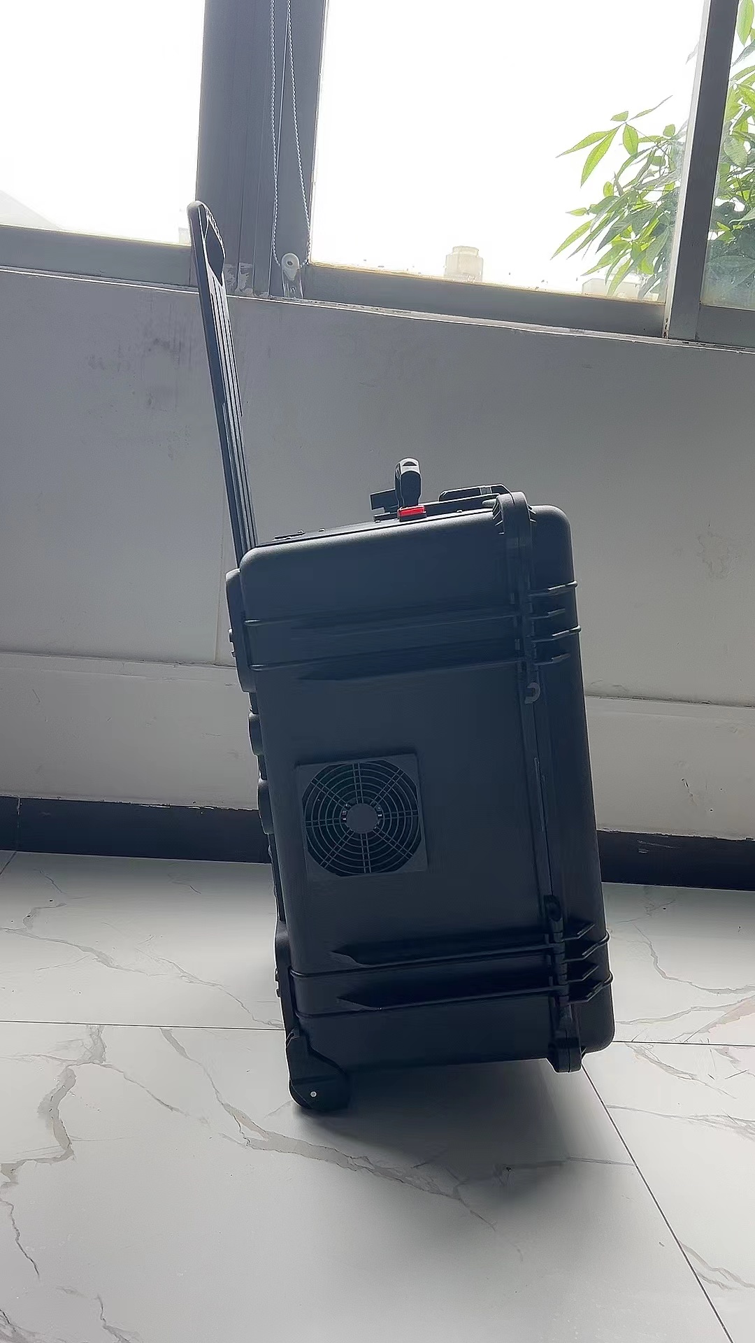 榆中手拉箱型移动通信干扰器